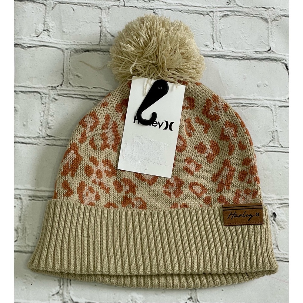 Hurley Vermont Pom Beanie NWT! - Picture 5 of 10